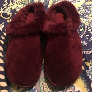 EUC Merlot Slippers